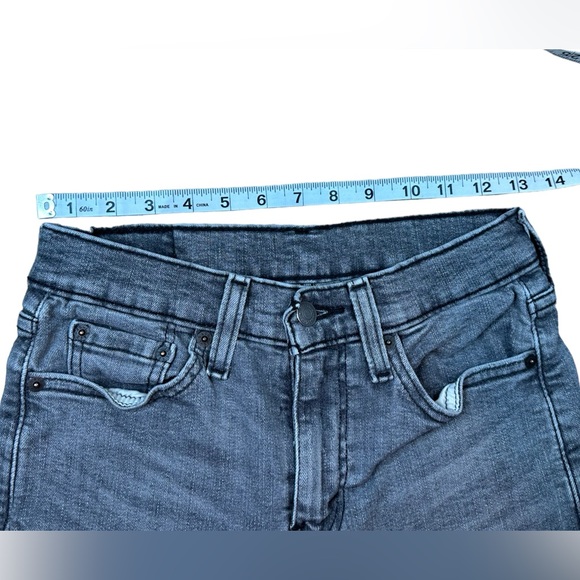 Levi’s 510 Men’s or Boys 28X32 Grey Distressed Wash - Picture 3 of 8